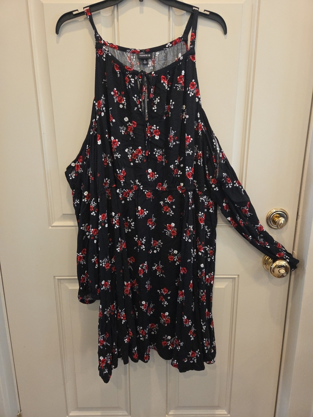 TORRID Cold Shoulder Midi Dress Black With Red Floral PLUS 4X Spring Summer